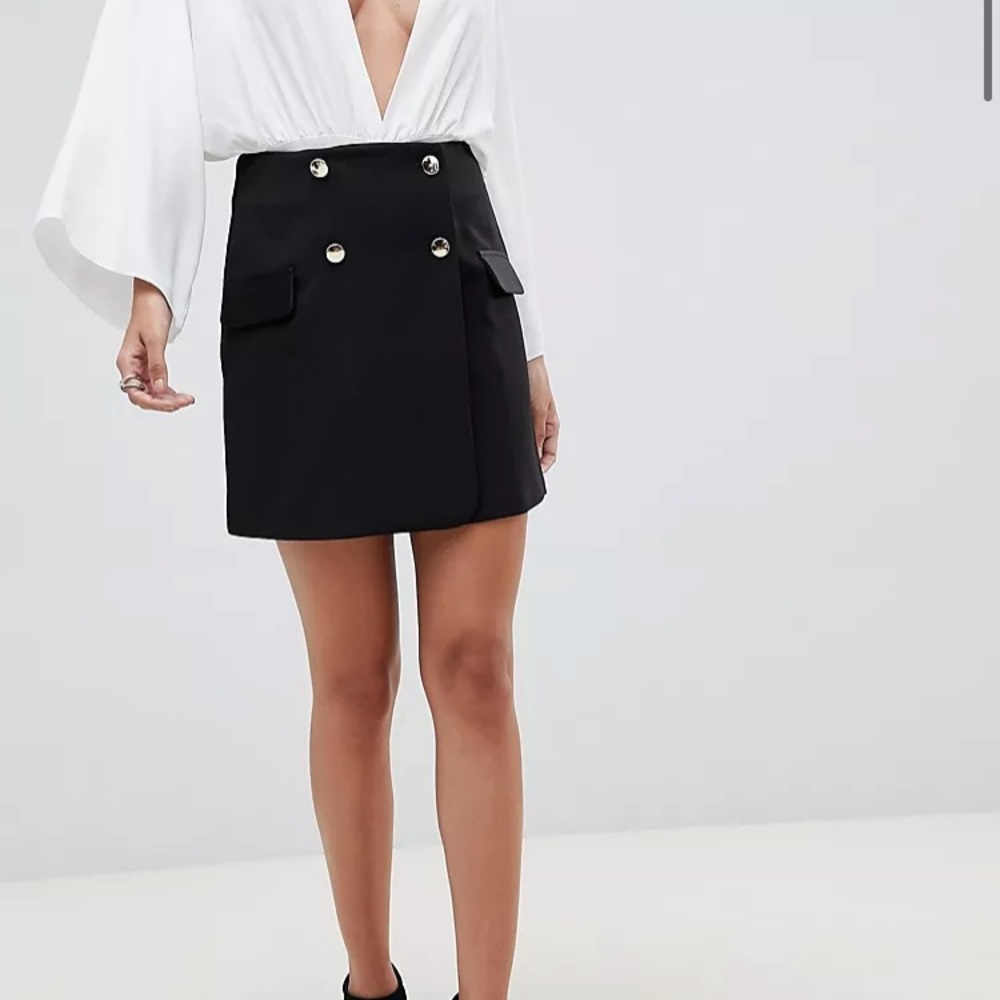 Black Skirt